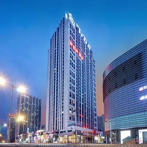 Vienna West Railway Station Wanda Plaza Hotel